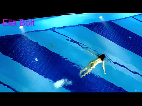 ❤️ నేను చూడటం ఆపలేను, ELLA BOLT రిసార్ట్ పూల్‌లో నగ్నంగా ఈత కొడుతూ దొరికిన యువ అందగత్తె ❤️❌ హార్డ్ పోర్న్ పోర్న్ వద్ద te.redpornpictures.ru ❤